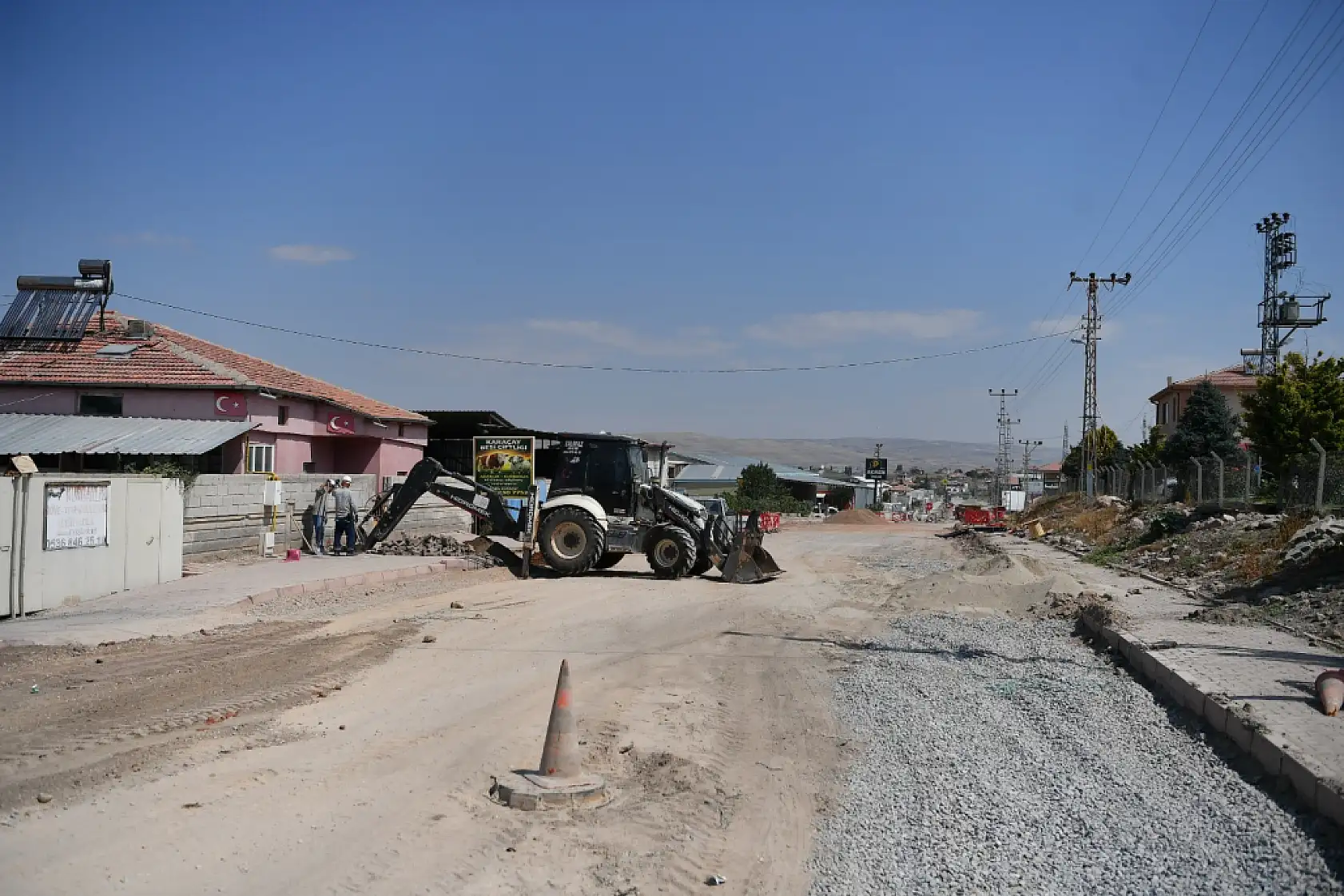Kayseri'de kullanım ömrünü tamamlayan Buğdaylı-Kızık yolu sıfırdan yapılıyor