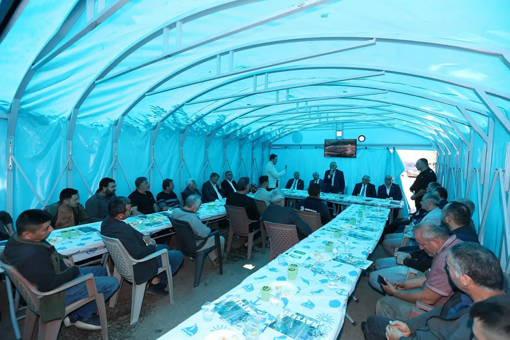 Yeni Sanayi Sitesi projesinde bilgilendirme toplantısı: Büyükkılıç'tan esnafa moral ve destek!