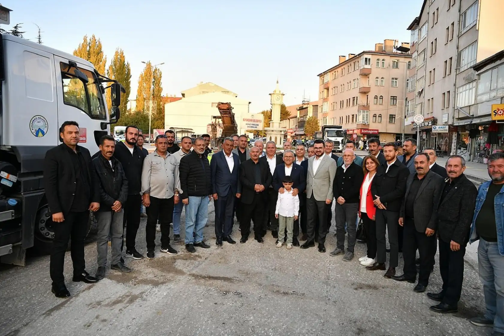 Büyükşehir'den hizmet atağı: ''Bağrımıza Basarak Yol Alıyoruz''