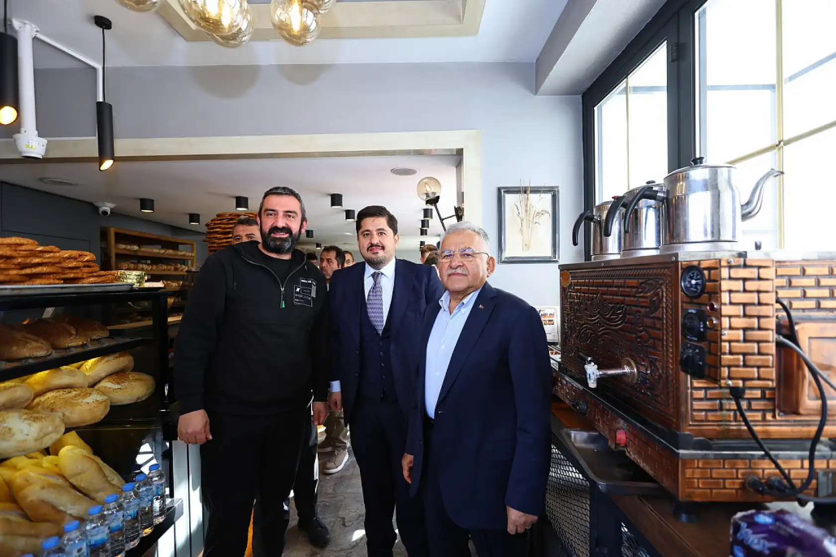 Başkan Büyükkılıç'tan esnaf ziyareti: Yoğun ilgiyle karşılaştı!