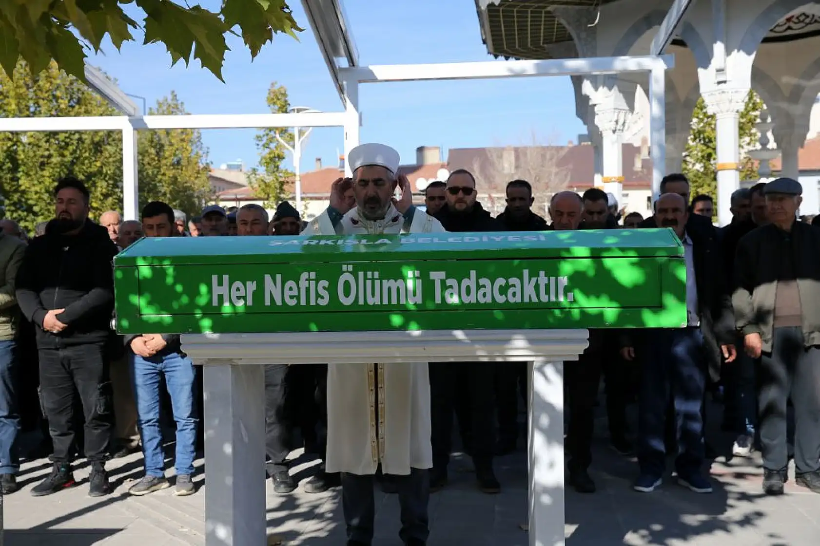 Evlerinde ölü bulunan yaşlı çiftin cenazeleri toprağa verildi