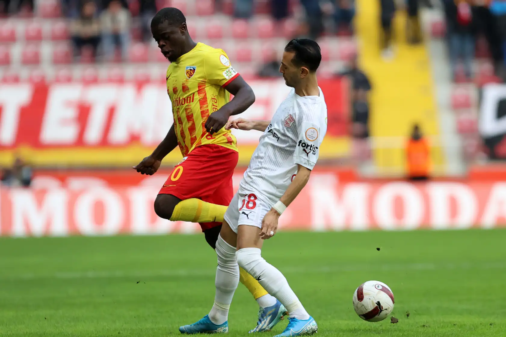 Uçar, 'Arkada kalmış gibi gözüksek de ciddi pozisyonlar yakalayan Kayserispor'du'