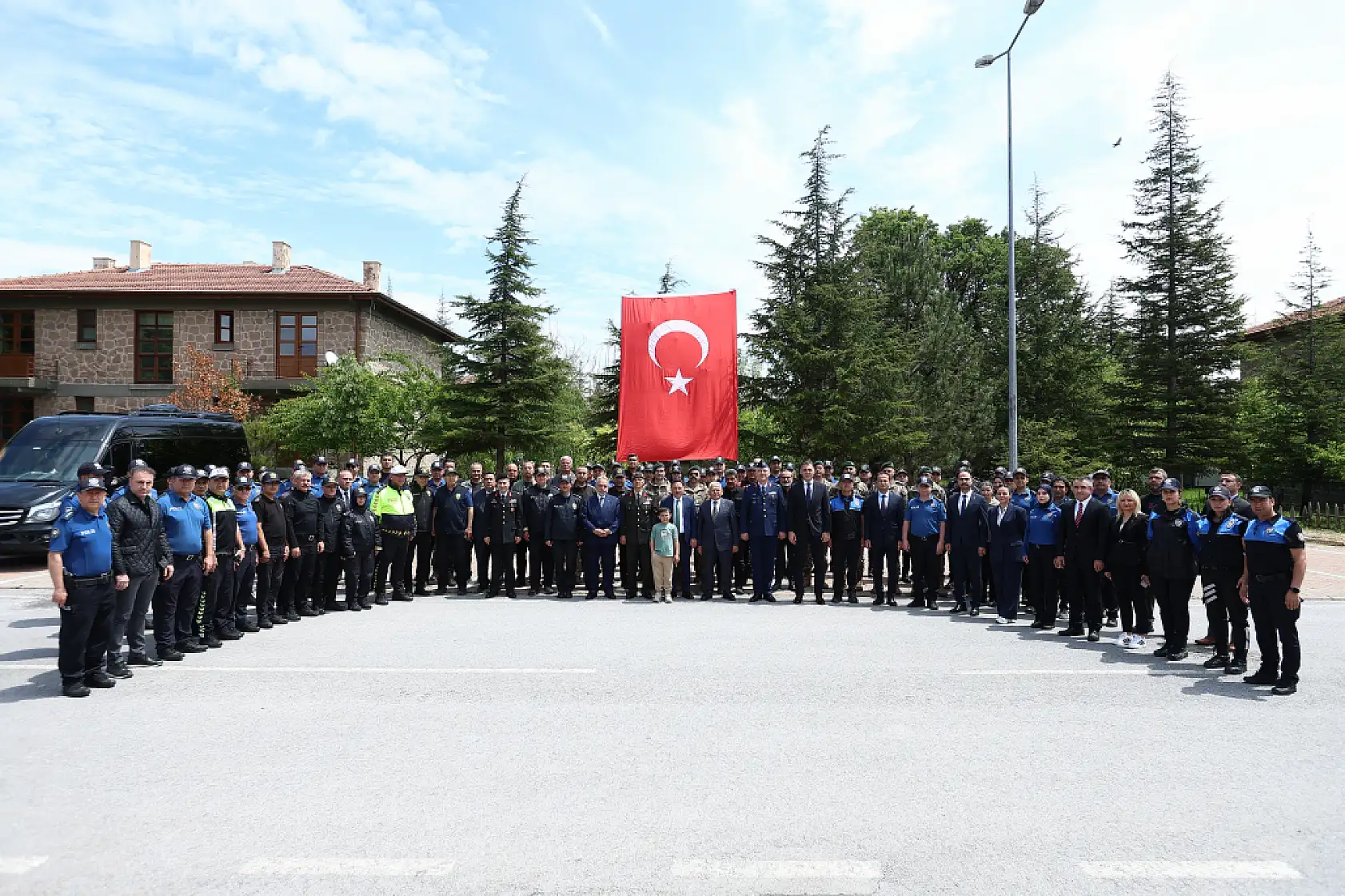 Büyükkılıç'tan gönül seferberliği