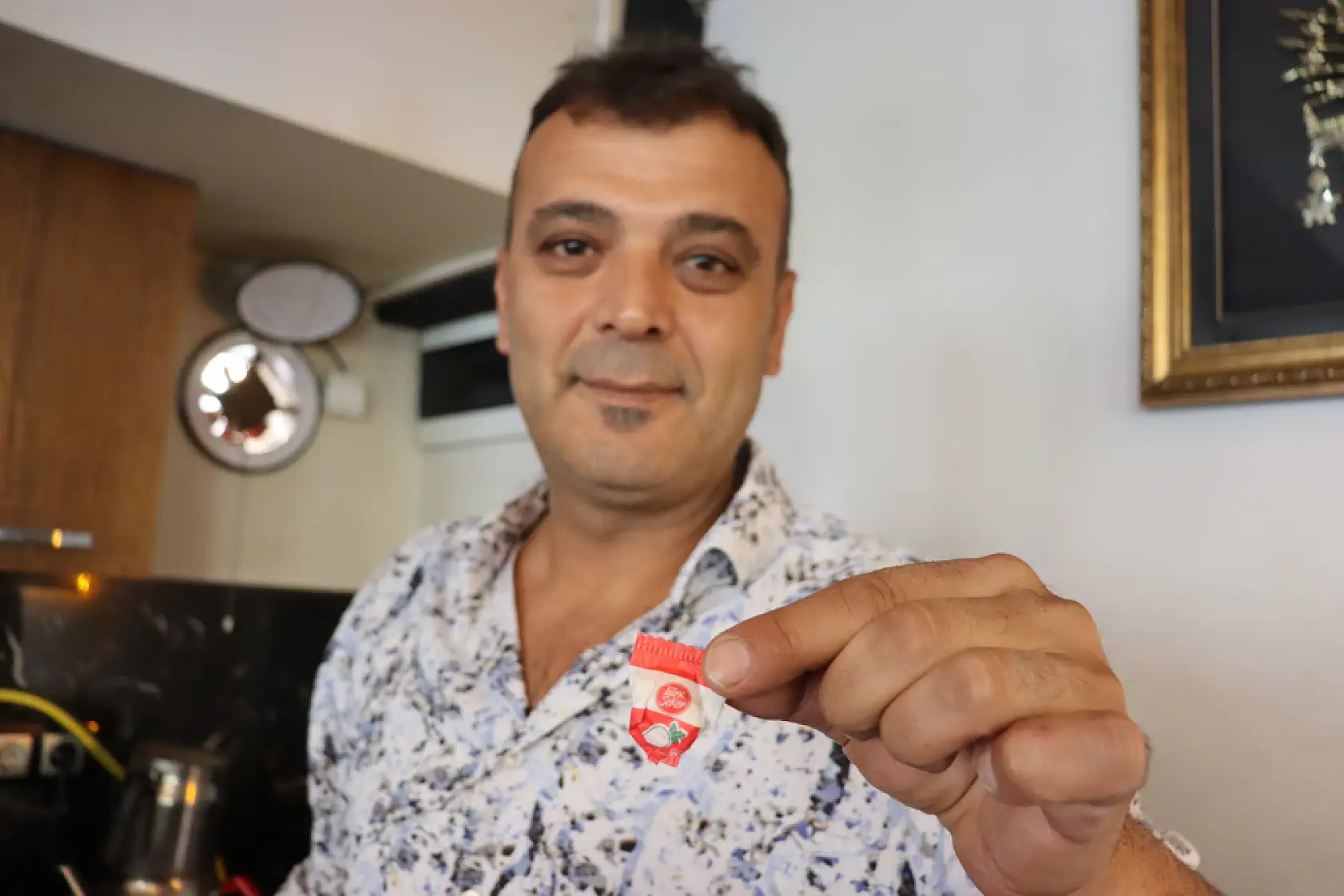 Kayseri'de küp şeker alan bir esnaf paketi açınca şok geçirdi