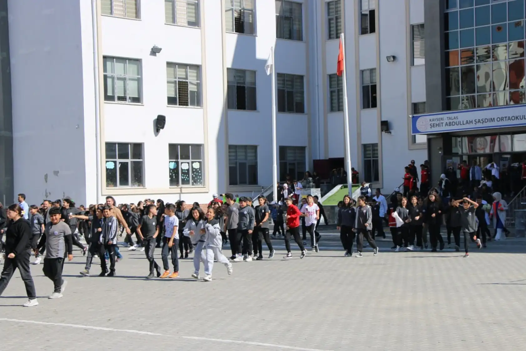 Kayseri'de gerçeğe yakın tatbikat!