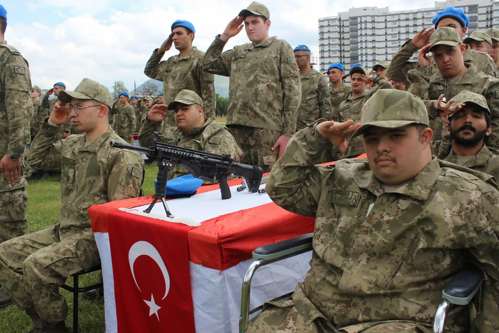 Kayserili gençler bir günlük asker oldu!