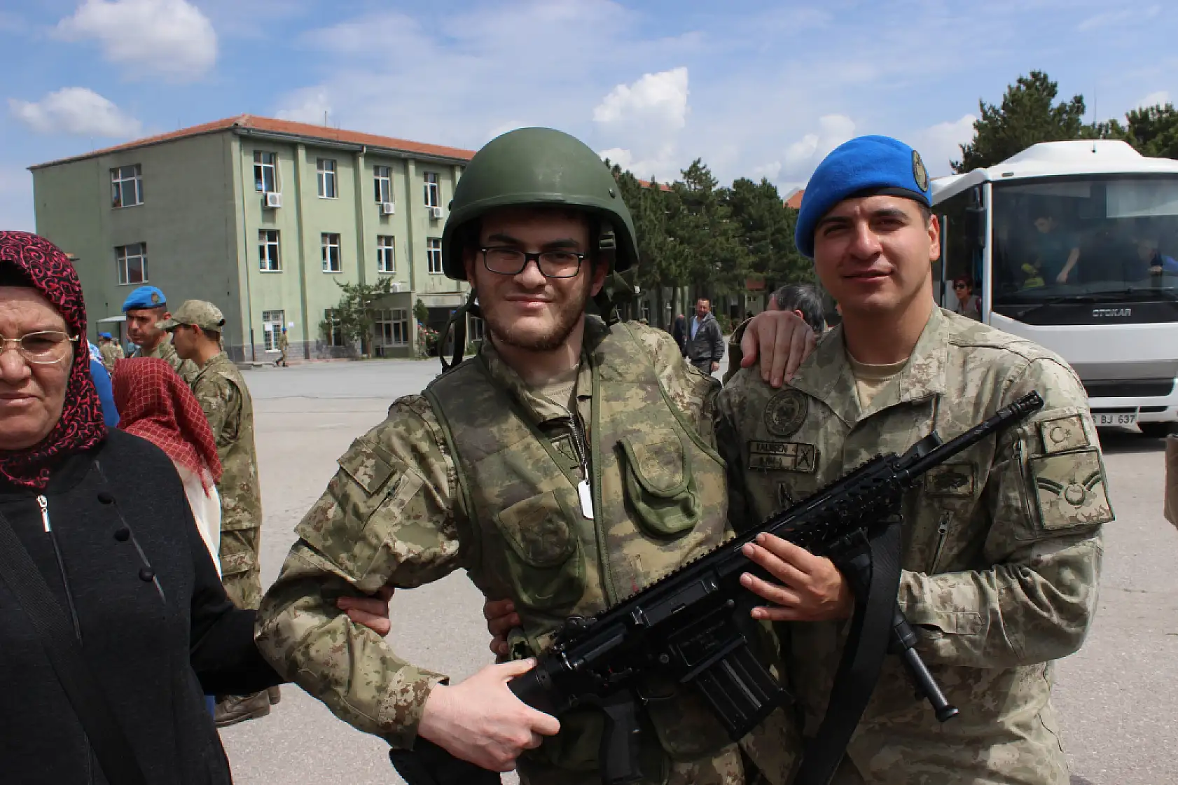 Kayserili gençler bir günlük asker oldu!