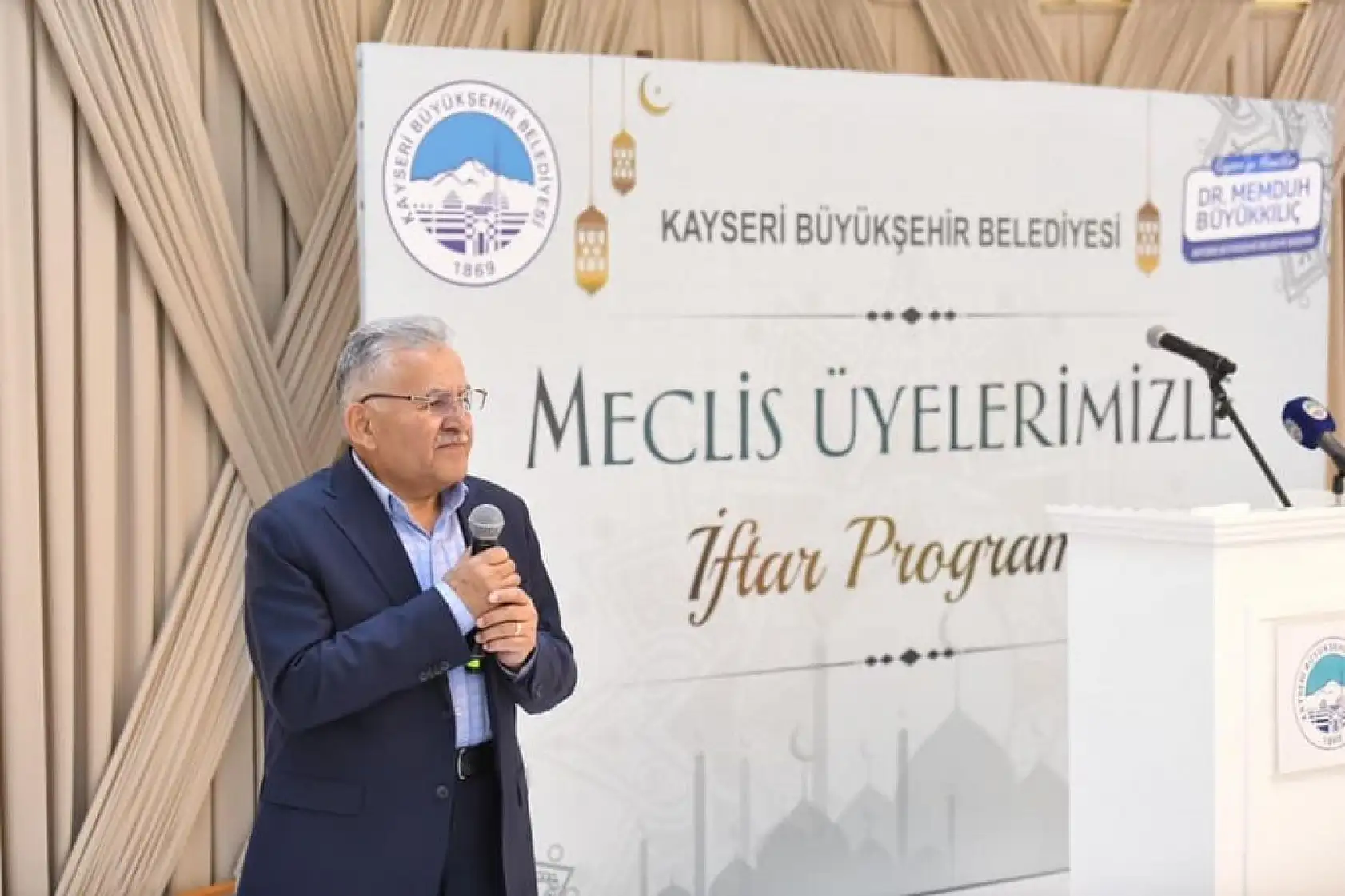 Başkan Büyükkılıç, meclis üyeleri ile iftarda buluştu