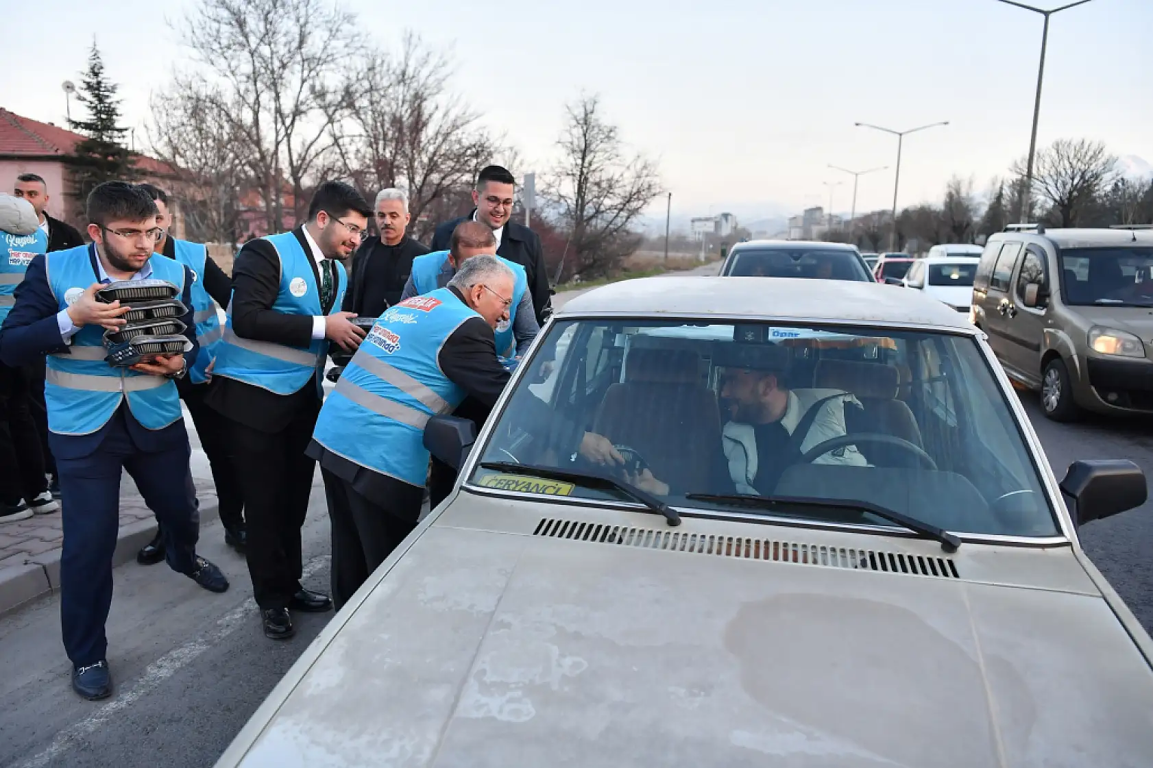 Başkan Büyükkılıç'ın 29 günü dolu dolu geçti: İftar ve sahur sofralarında buluştu