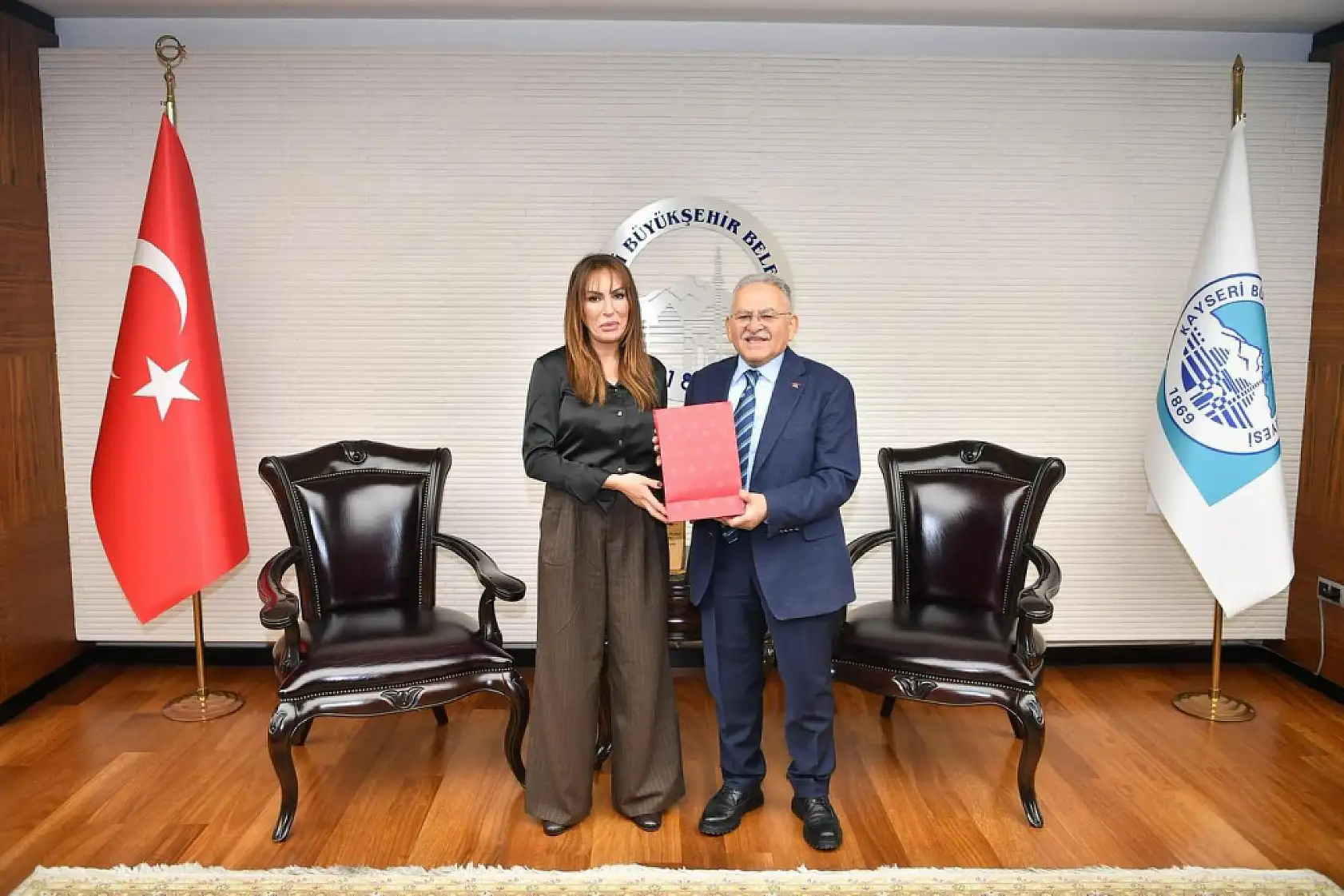 Başkan Büyükkılıç'ın 'Gönül Köprüsü' mesaisi