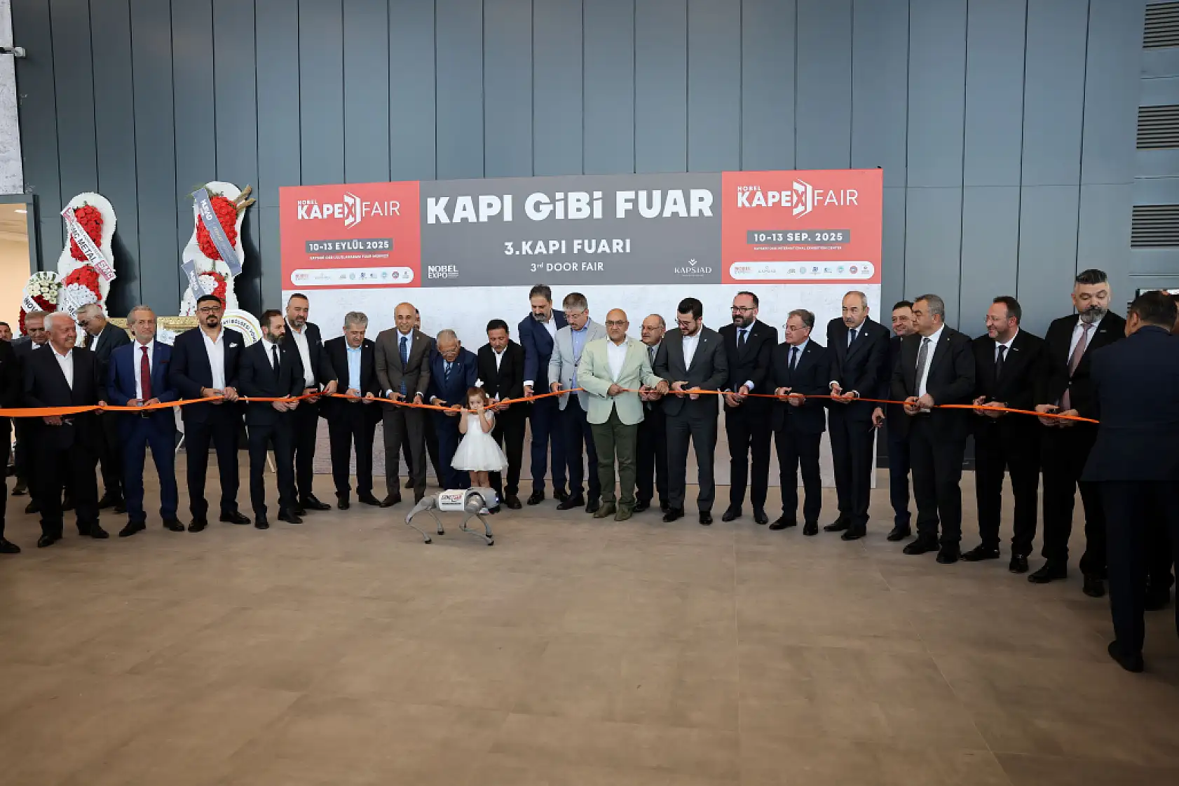 KAPEX 2025'e büyük ilgi: Fuar ilk ziyaretçilerini ağırladı...