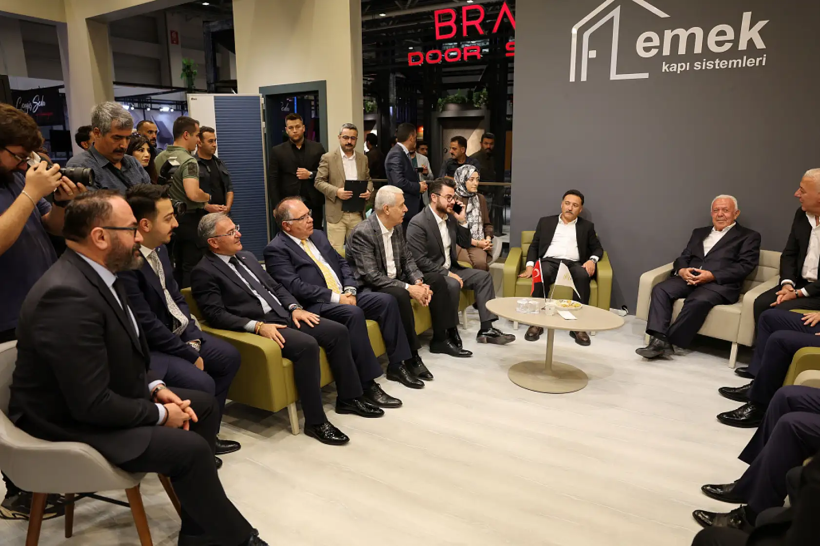 KAPEX 2025'e büyük ilgi: Fuar ilk ziyaretçilerini ağırladı...