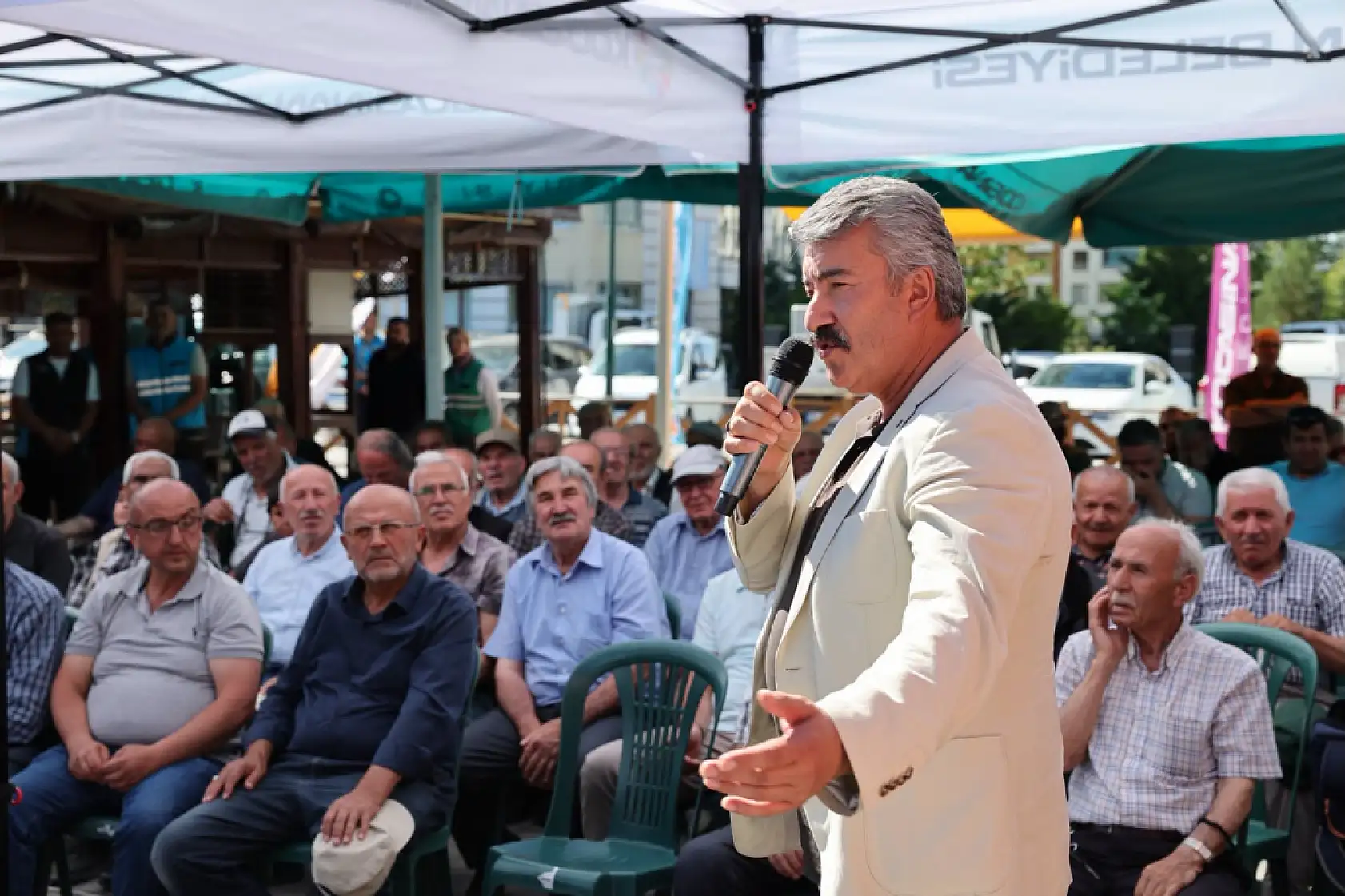 Kocasinan'da mikrofon vatandaşa verildi! Başkan gelen talepleri tek tek dinledi