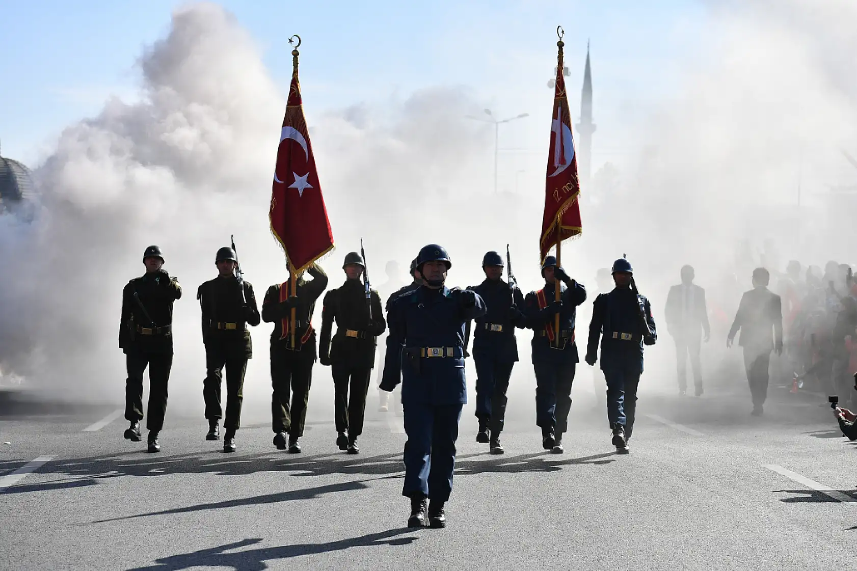 Başkan Büyükkılıç: Kayseri'den ve 80 vilayetten tek yürek, tek ses 'Yaşasın Cumhuriyet'