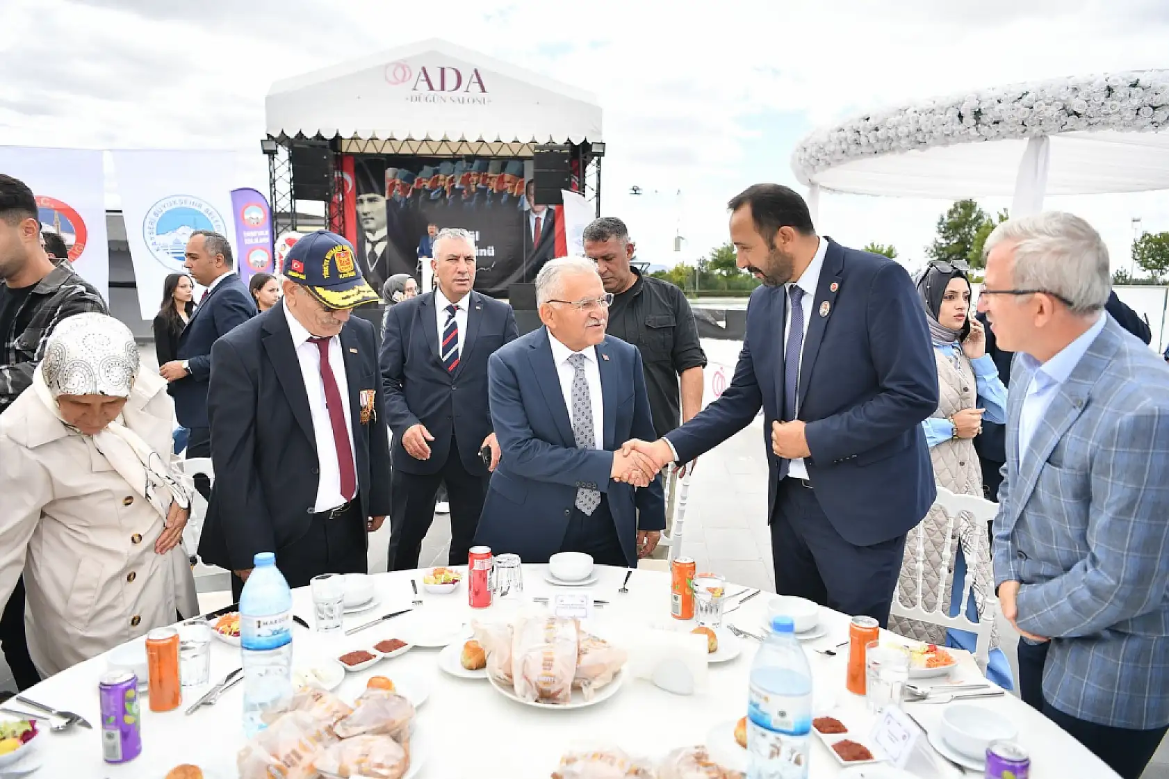 Başkan Büyükkılıç Gaziler ile bir araya geldi