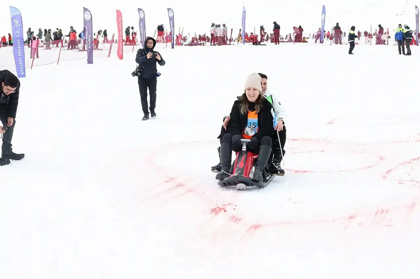 Kayseri'den Kısa Kısa: Engelli Vatandaş, Tahir Keskinkılıç, Cumhuriyet Meydanı, Erciyes, Kayserispor…