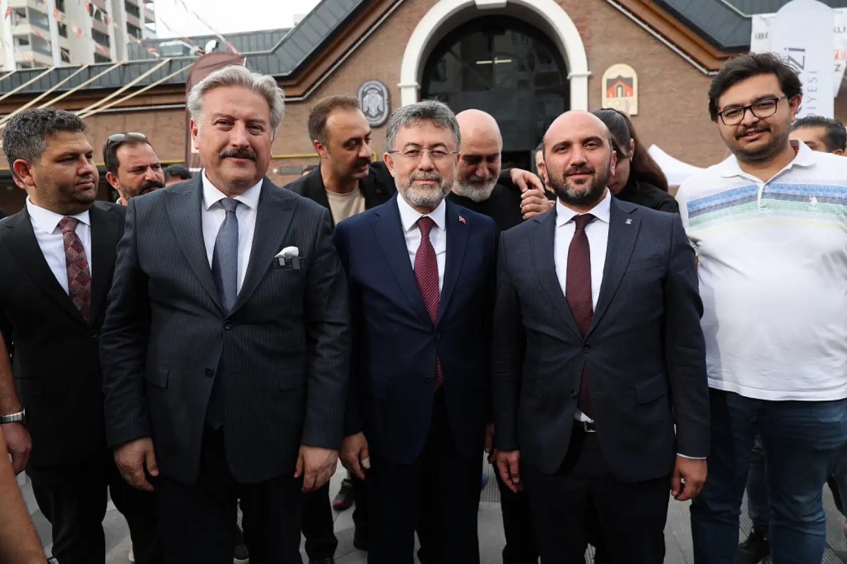 Kayseri'de tüketici ve esnaf, aynı çatı altında buluştu: Çarşı Melikgazi resmen açıldı!