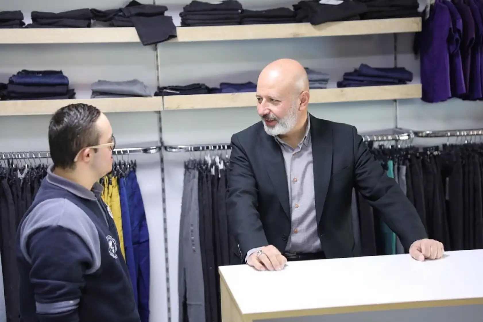 Kocasinan'da 'Dost mağaza' hizmet vermeye başladı