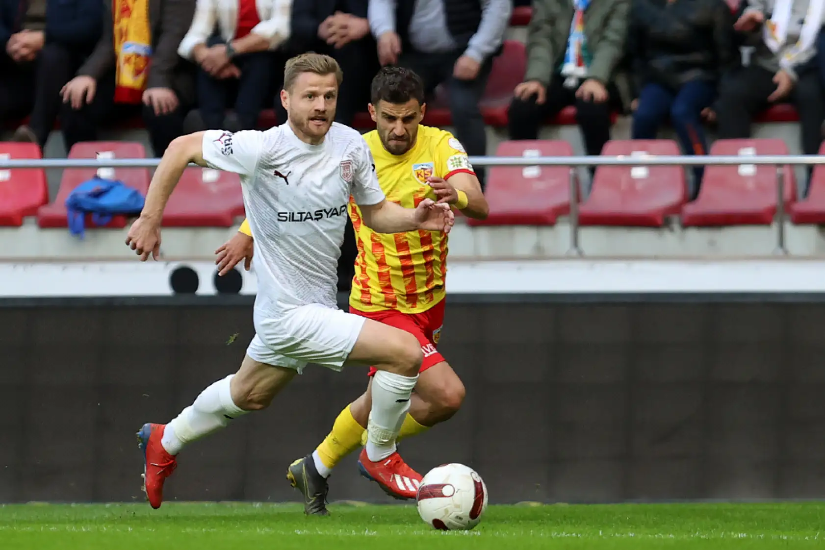 Uçar, 'Arkada kalmış gibi gözüksek de ciddi pozisyonlar yakalayan Kayserispor'du'