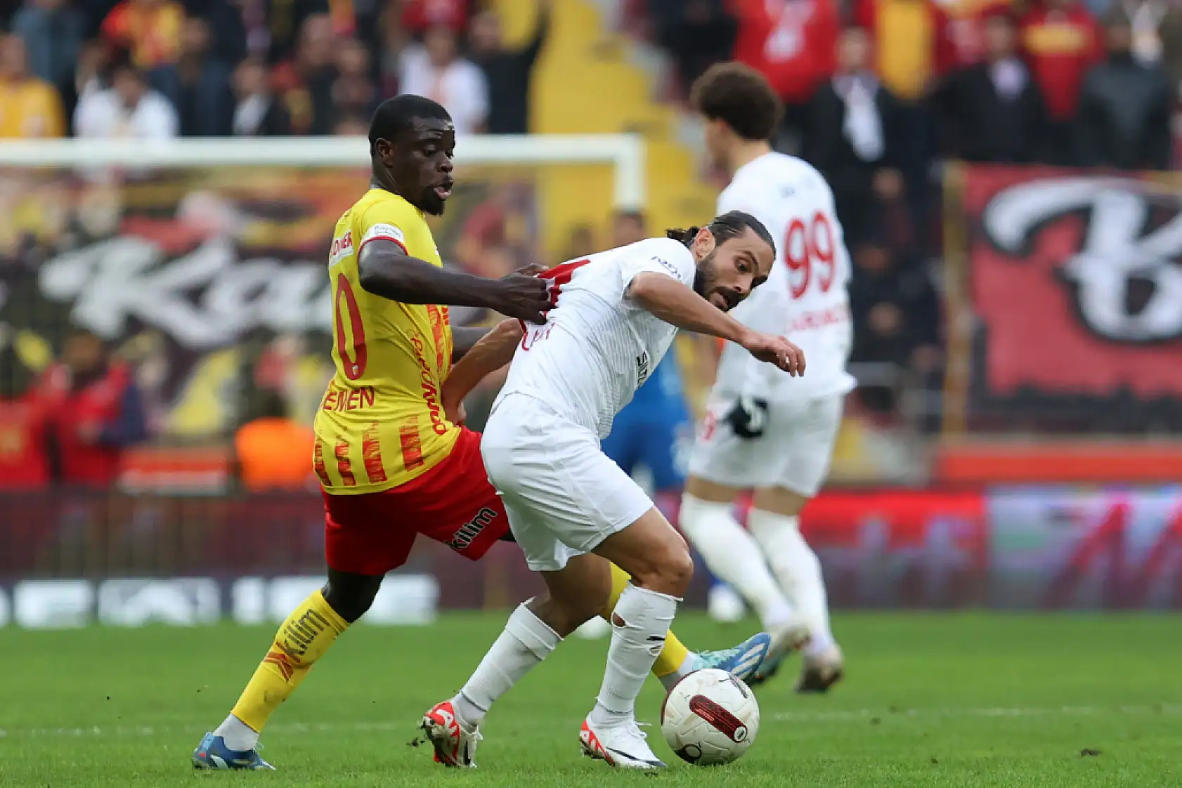 Uçar, 'Arkada kalmış gibi gözüksek de ciddi pozisyonlar yakalayan Kayserispor'du'