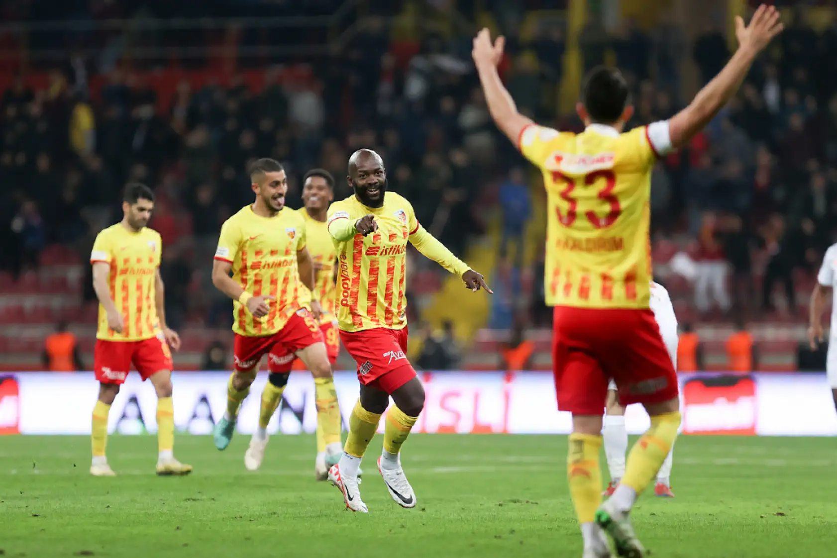 Uçar, 'Arkada kalmış gibi gözüksek de ciddi pozisyonlar yakalayan Kayserispor'du'