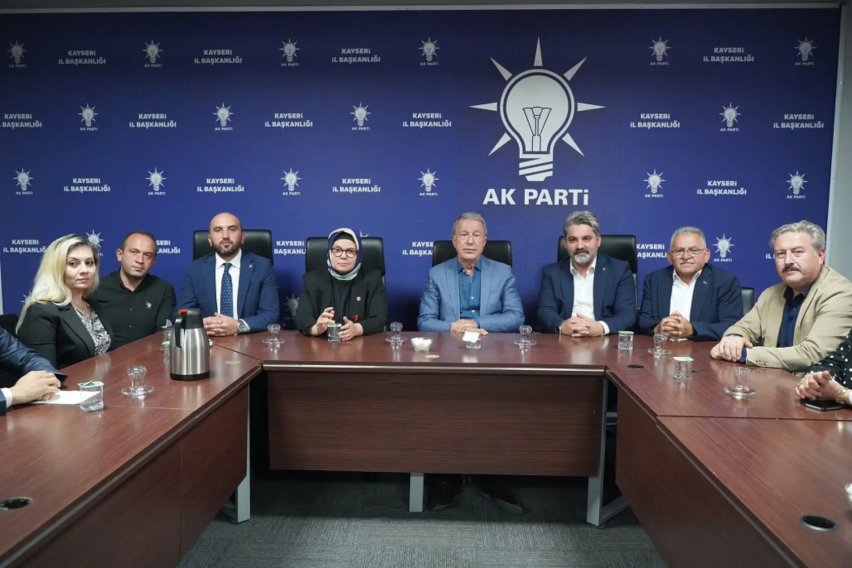 AK Parti Kayseri'de 5 ilçeye yeni başkanlar atandı!