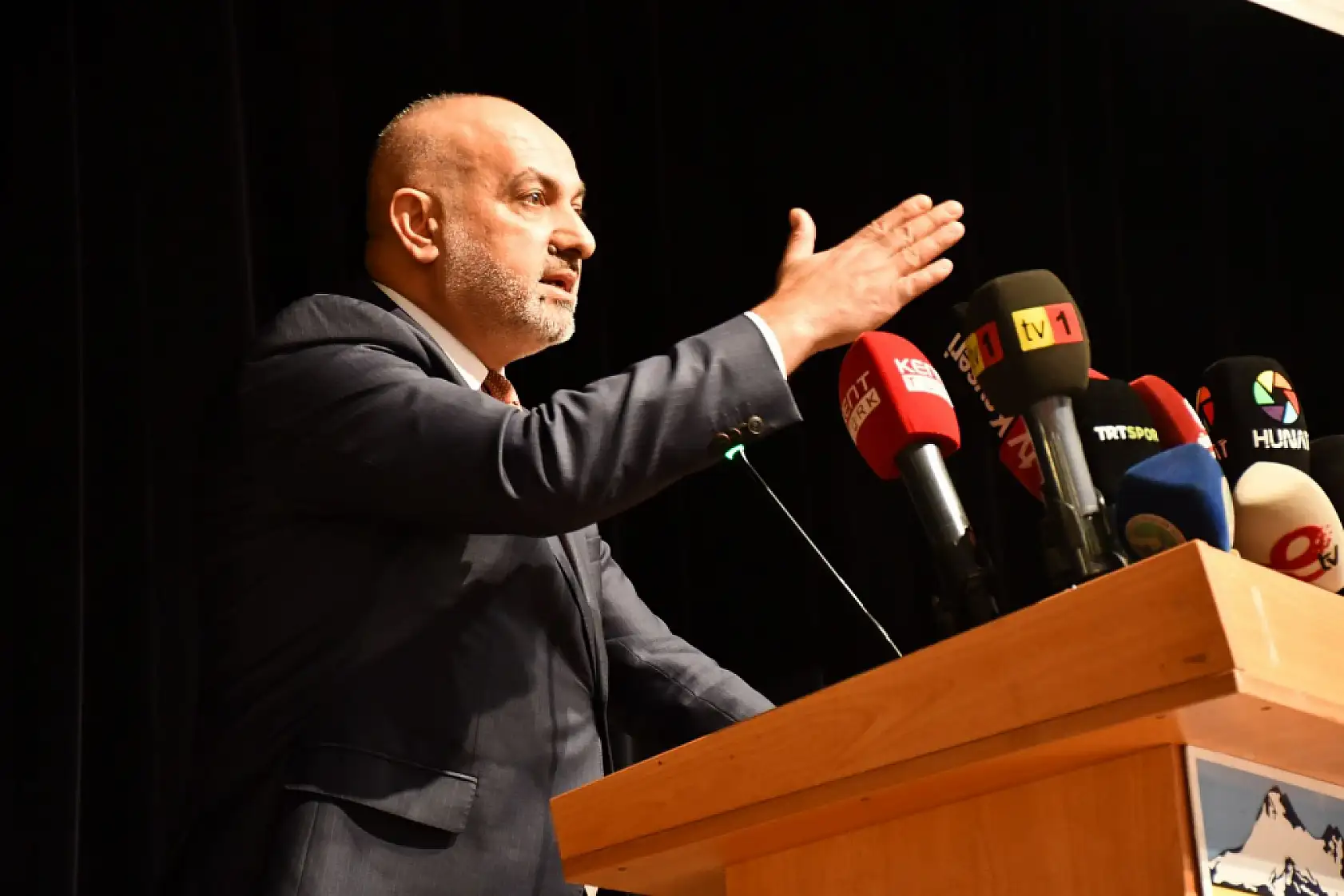 Kayserispor'da dikkat çeken değişiklikler! Kimler girdi kimler çıktı!