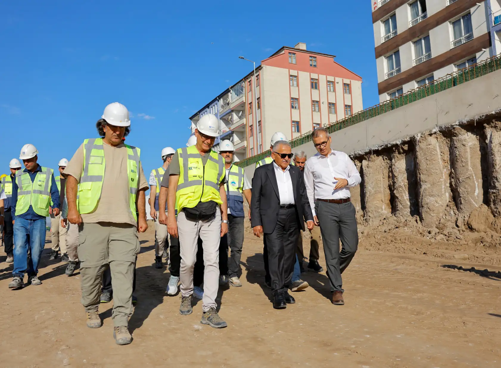 Kartal Katlı Kavşağı projesinden son görüntüler: Tünel çalışmaları başladı!