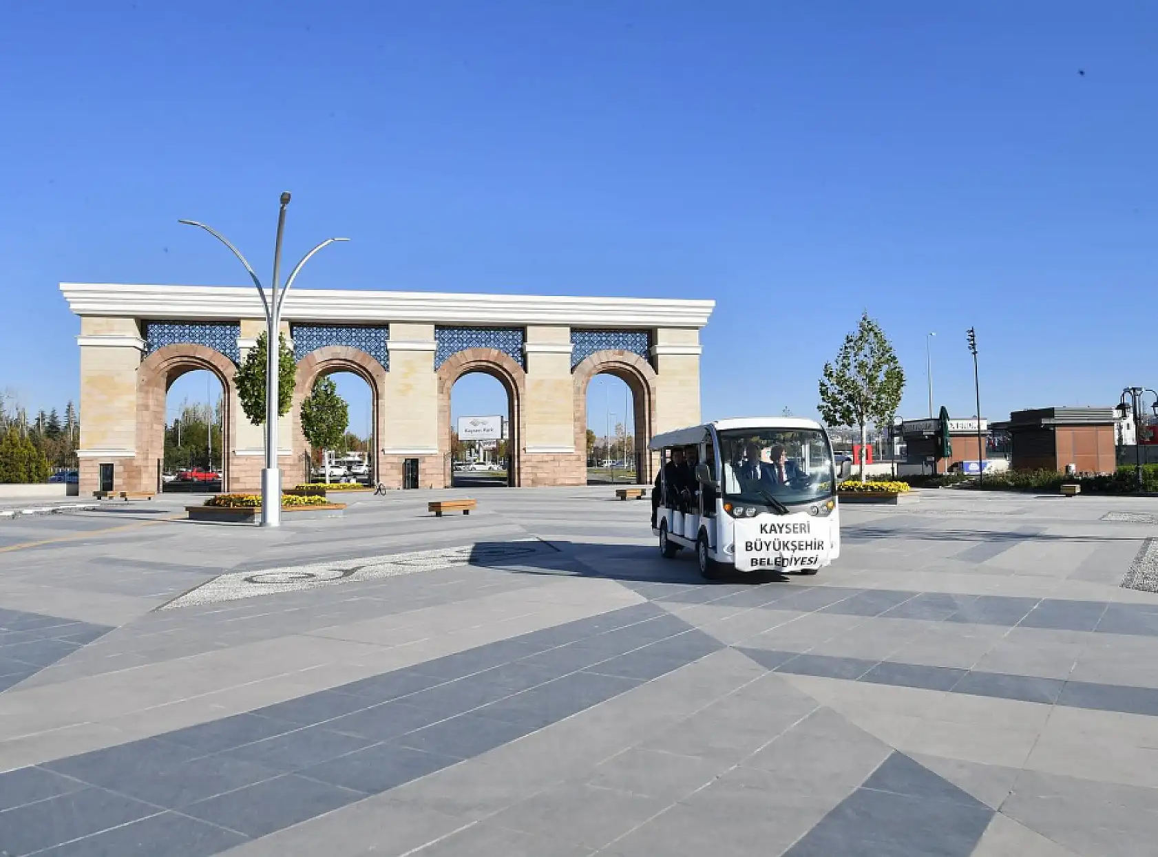 Bakan Yardımcısı Yazgı'dan Başkan Büyükkılıç'a övgü!