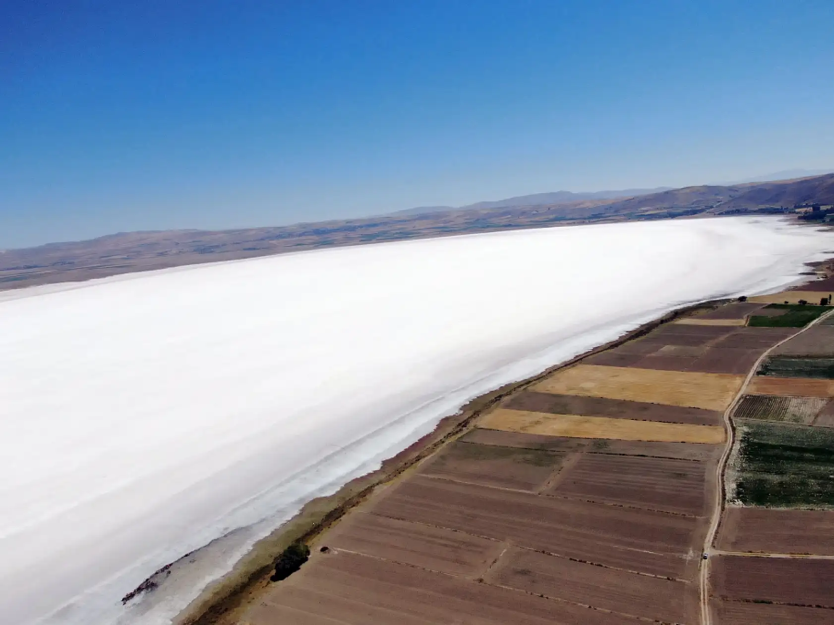 Kayseri'nin beyaz cenneti: Palas Tuzla Gölü'nde görsel şölen!