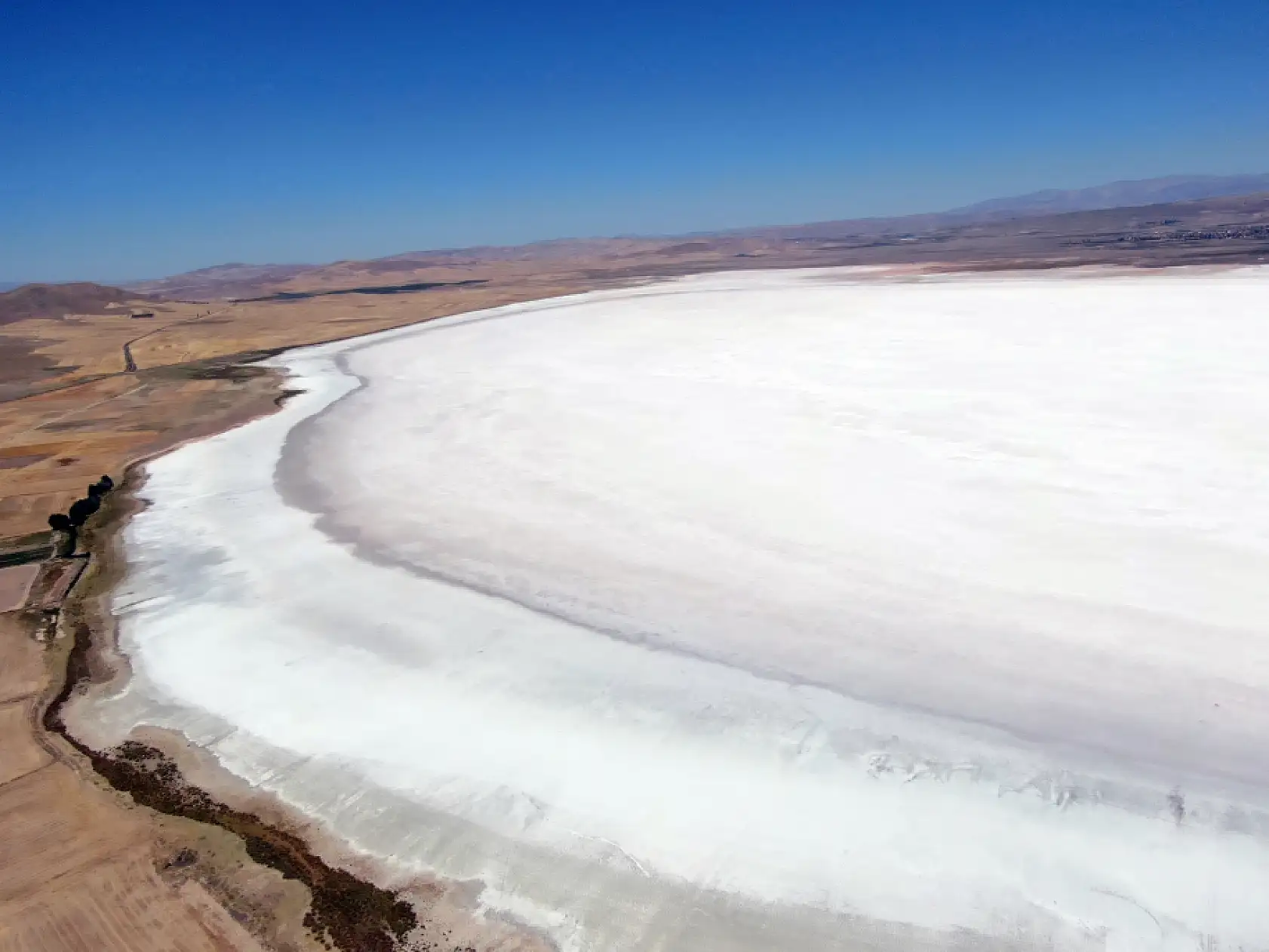 Kayseri'nin beyaz cenneti: Palas Tuzla Gölü'nde görsel şölen!