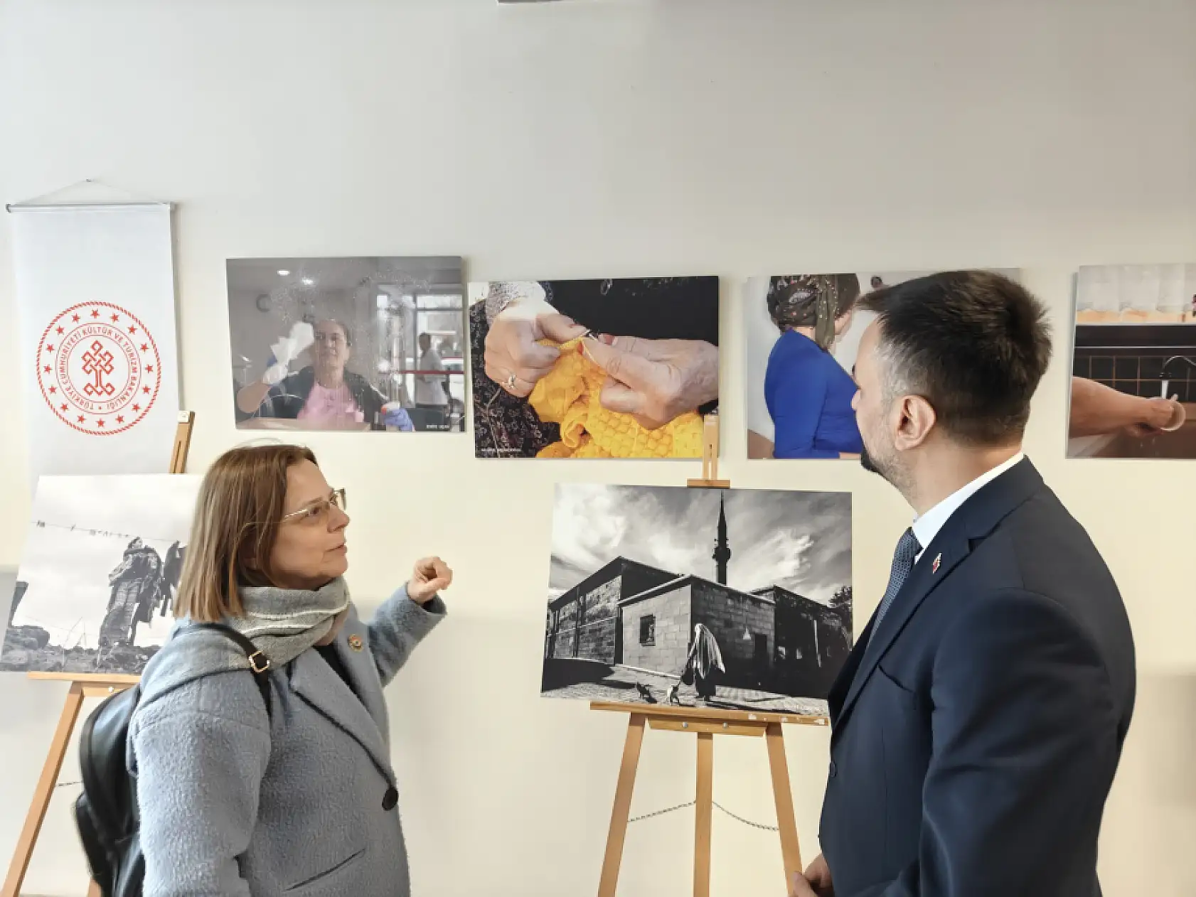 Kayseri'de 80 yaşındaki kadın 25 yıllık sanat sevgisini sürdürüyor