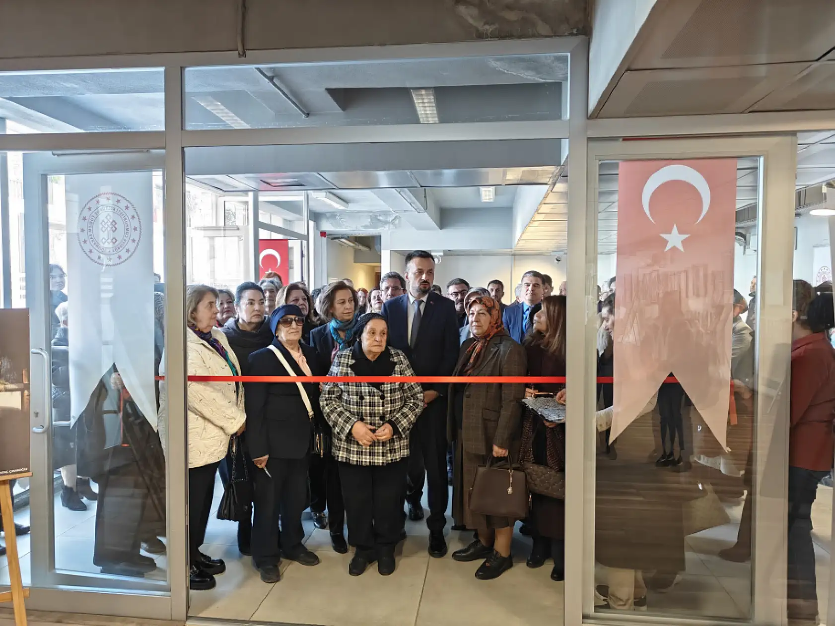 Kayseri'de 80 yaşındaki kadın 25 yıllık sanat sevgisini sürdürüyor