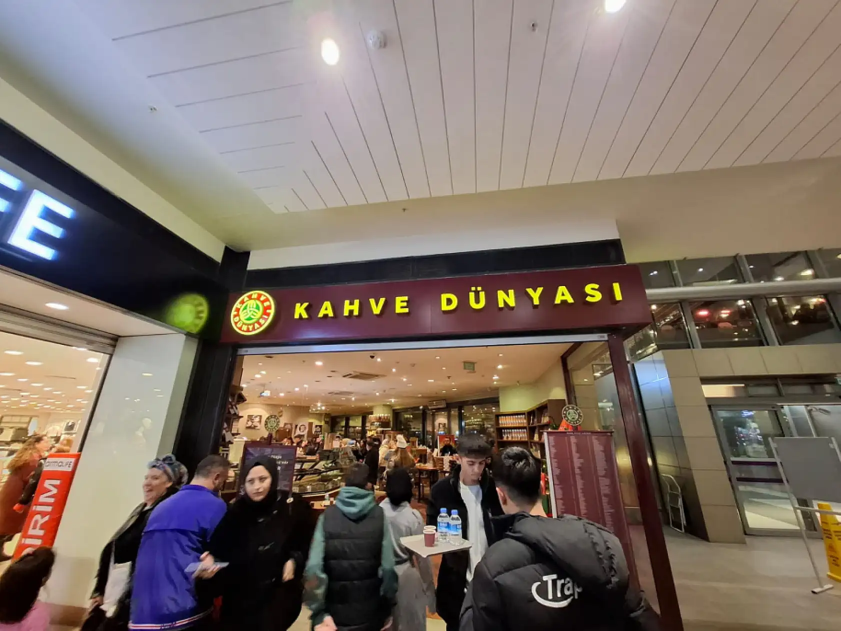Kayseri'de uzun kuyruklar oluştu...
