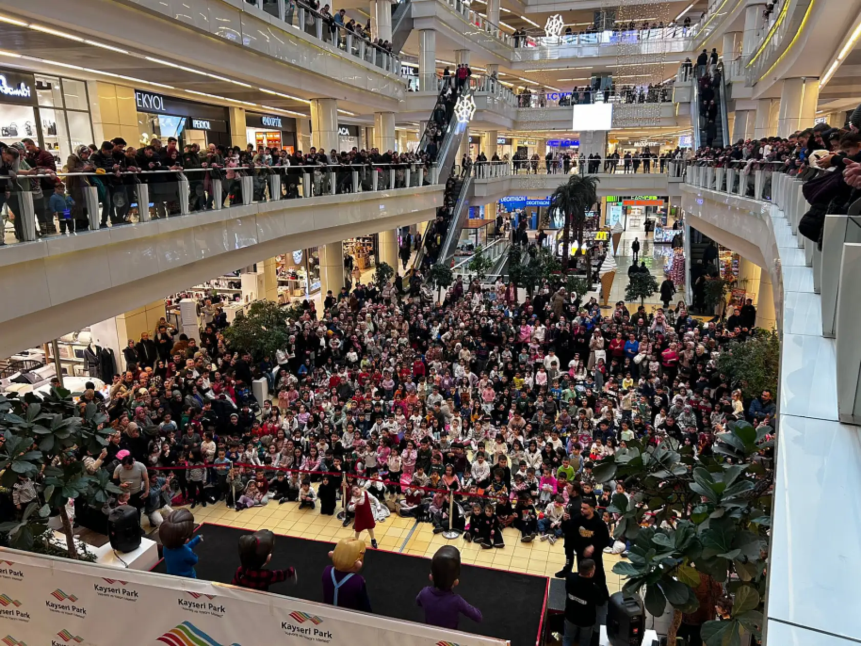 Kayseri Park'ta büyük kalabalık- İşte nedeni...