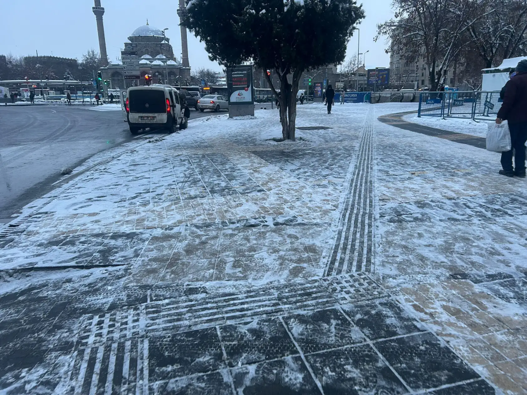 Kayseri'de pistler adeta şehre indi: Çalışmalar sürüyor!