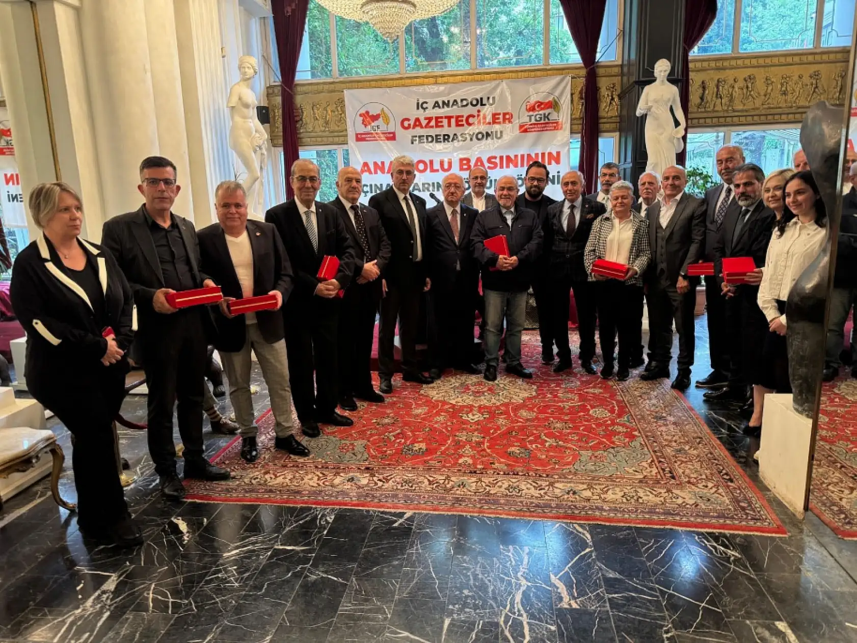 Kayseri'den kısa kısa (1 Haziran) Ulaşım, Bayram, Hayvancılık, AVM, Onur Ödülü, Kocasinan, Melikgazi...