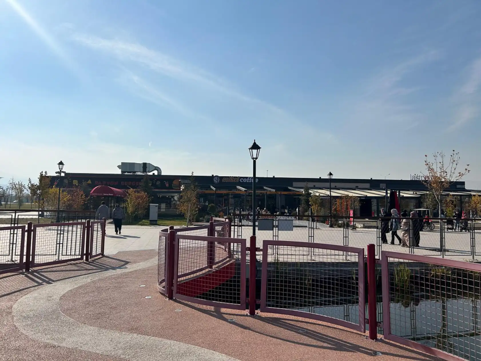 Millet Bahçesi'nde Lüks Markalar Yarışıyor: Fiyatlar Bir Kez Daha Güncellendi!