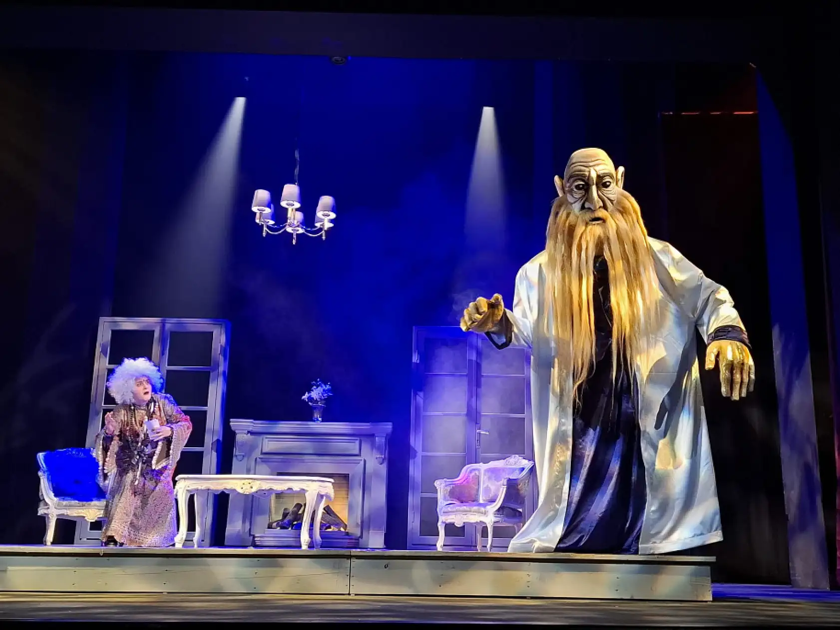 Kayseri Devlet Tiyatrosu'ndan kahkaha dolu yeni oyun!