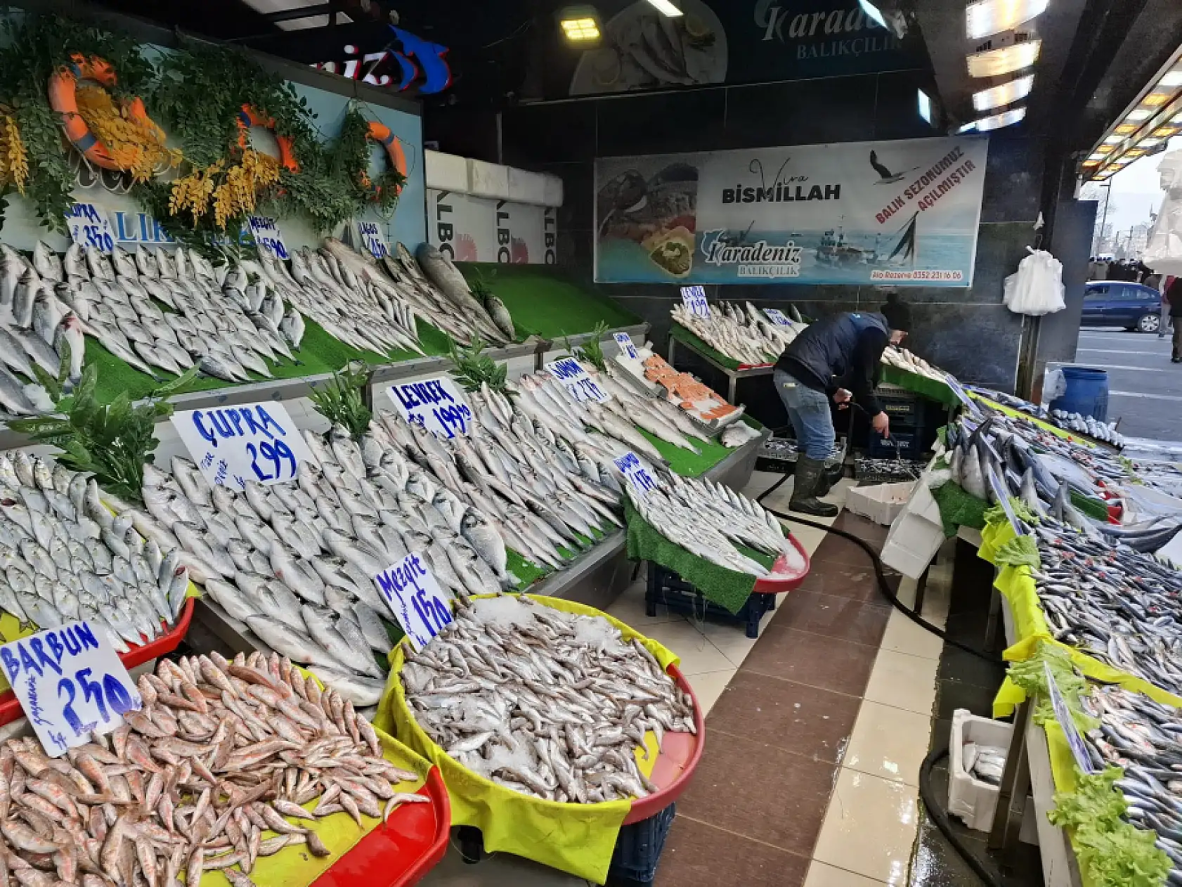 Kayseri'de balık çılgınlığı: Fiyatlar nasıl, vatandaş ne diyor?