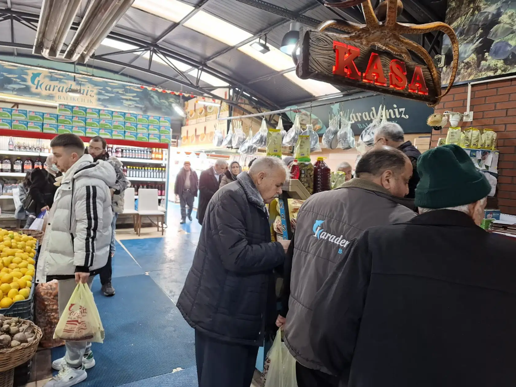 Kayseri'de balık çılgınlığı: Fiyatlar nasıl, vatandaş ne diyor?