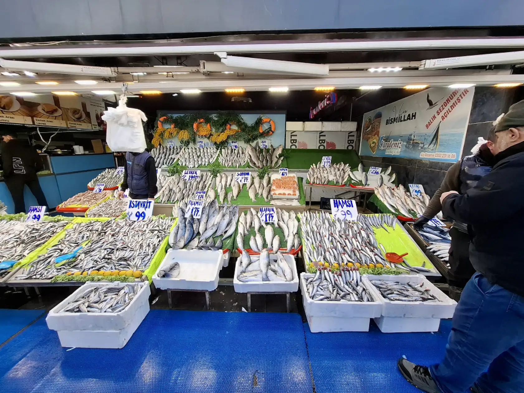 Kayseri'deki kar tezgahları şenlendirdi: İşte güncel fiyatlar!