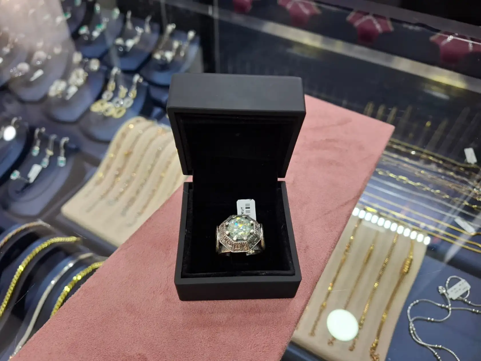 Sevgililer Günü'ne özel indirim: Bu fiyatlar kaçmaz!