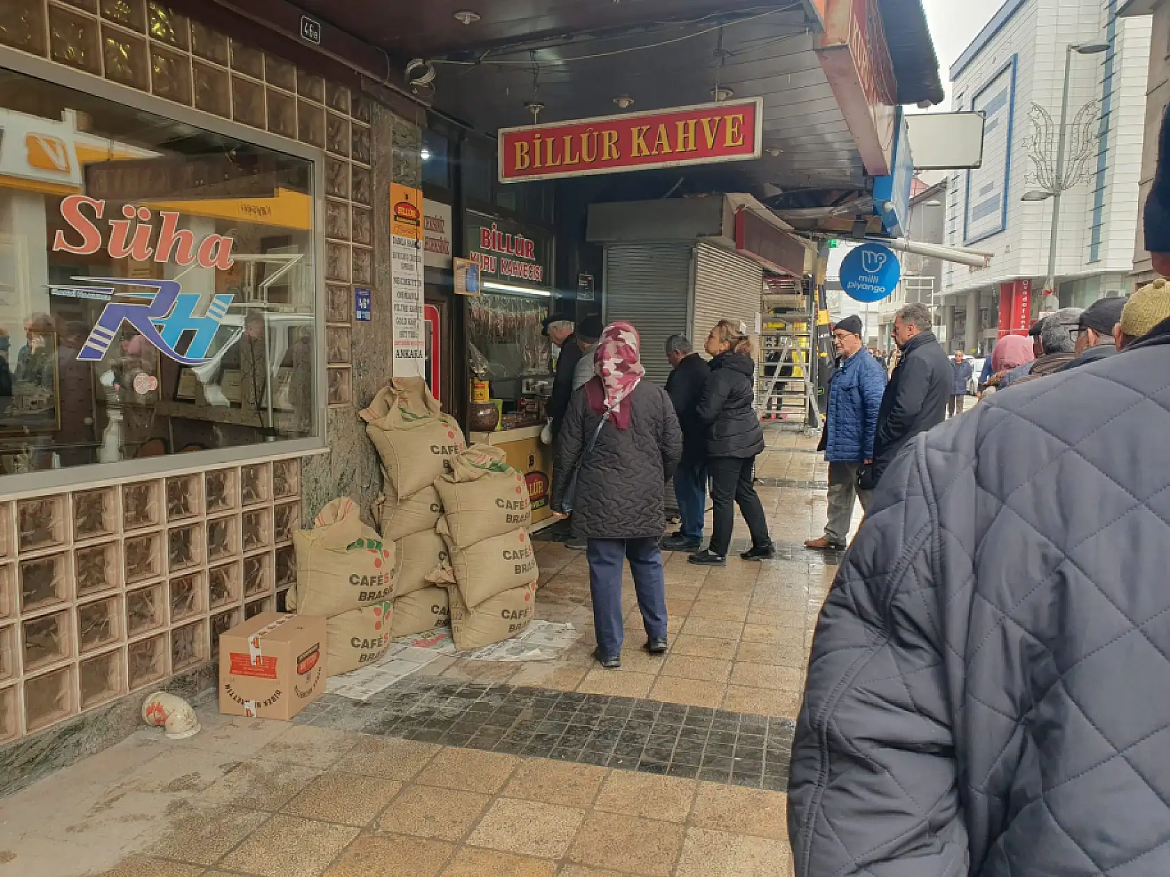 Kayseri'deki o dükkânda kuyruk hiç bitmiyor - Ünlü marka iddialı: Tekrar bize geleceksiniz!