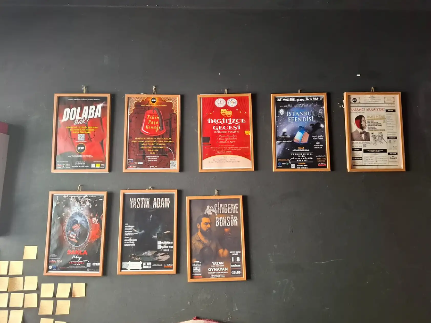 Bir parkta bağırarak başladılar, şimdi alkışlarla devam ediyorlar!