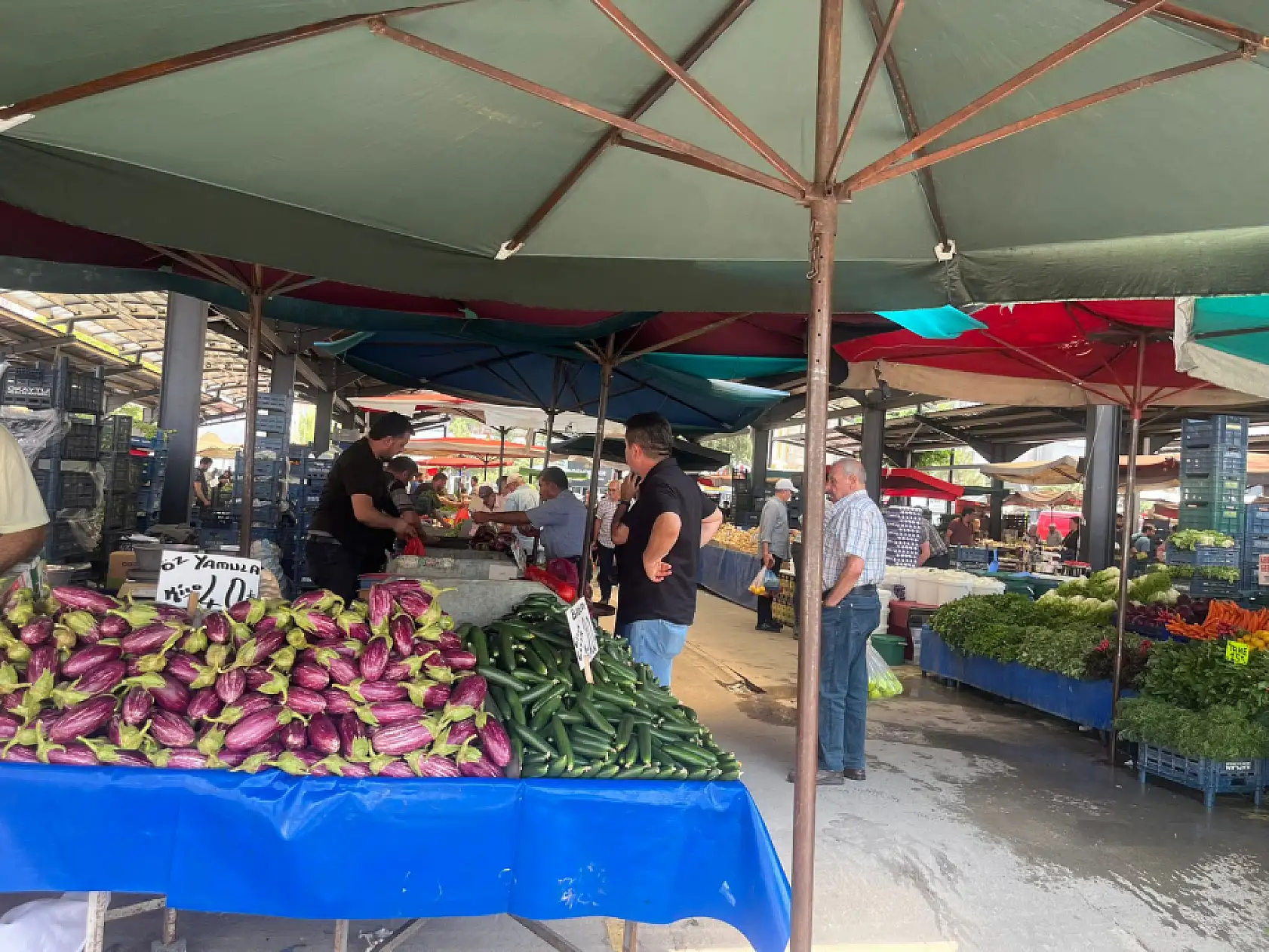 Turşu severlere kötü haber! Kayseri pazarında fiyatlar dudak uçuklatıyor