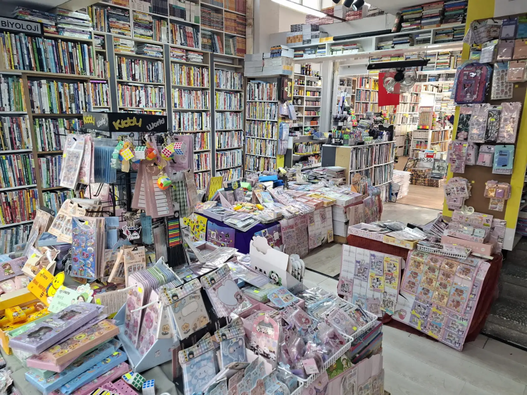 Kayseri'de okul alışverişi cep yakıyor: Market mi ucuz, kırtasiye mi? İşte rakamlar!