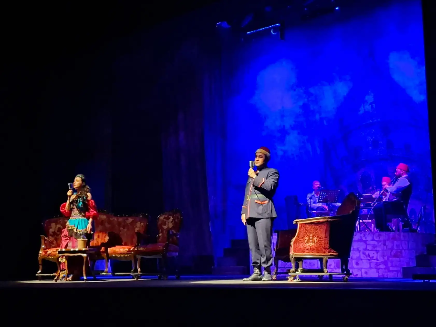 Kayseri'de ''Şekerpare'' fırtınası: Kahkahalar, alkışlar ve görsel şölen bir arada!