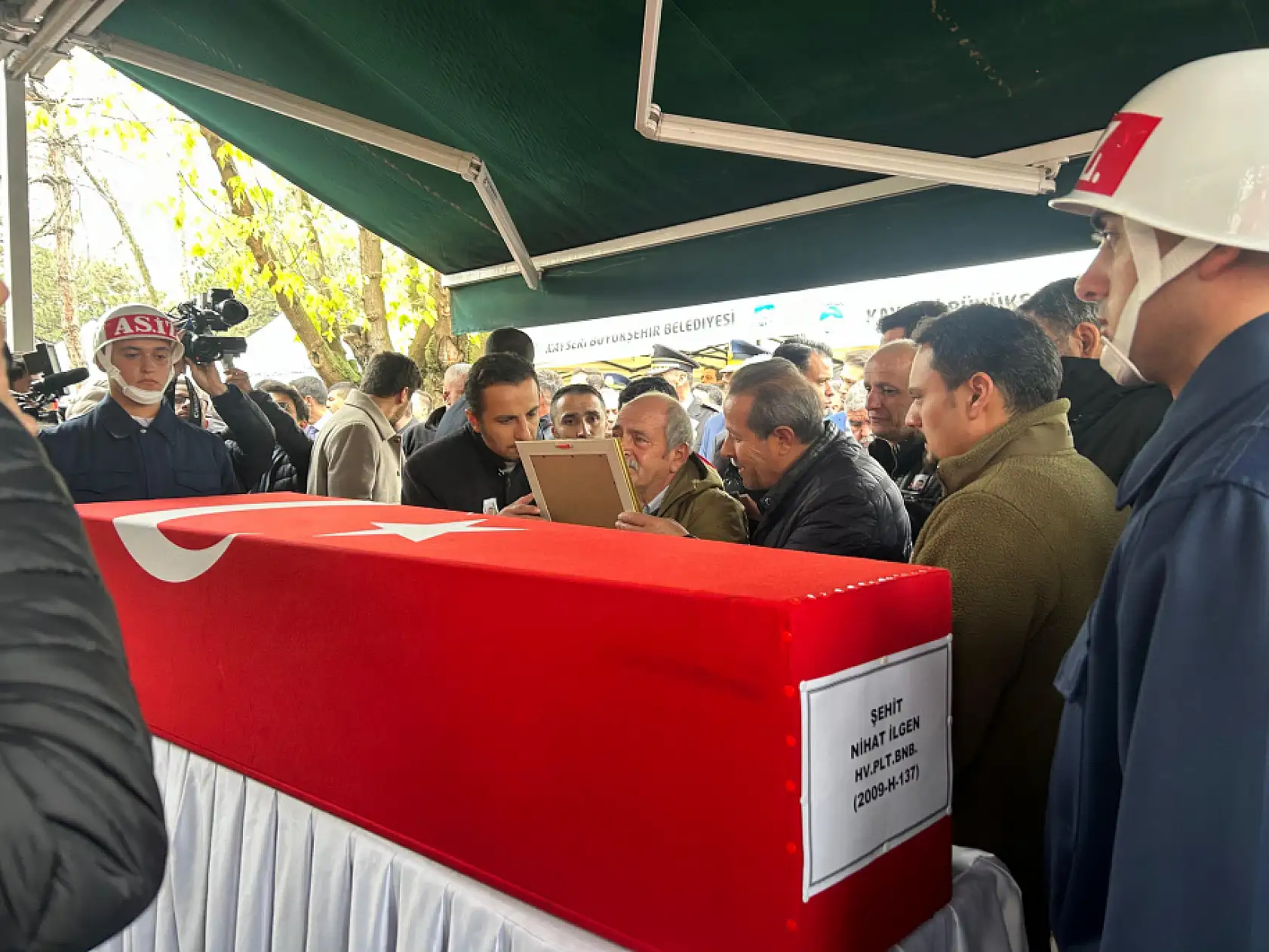 Kayseri şehidini uğurluyor… Yürek yakan veda…