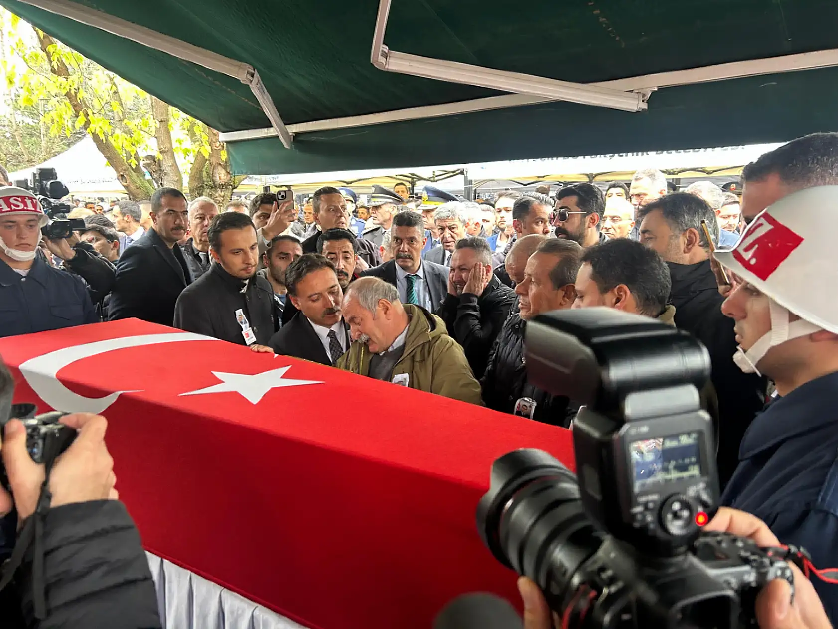 Kayseri şehidini uğurluyor… Yürek yakan veda…